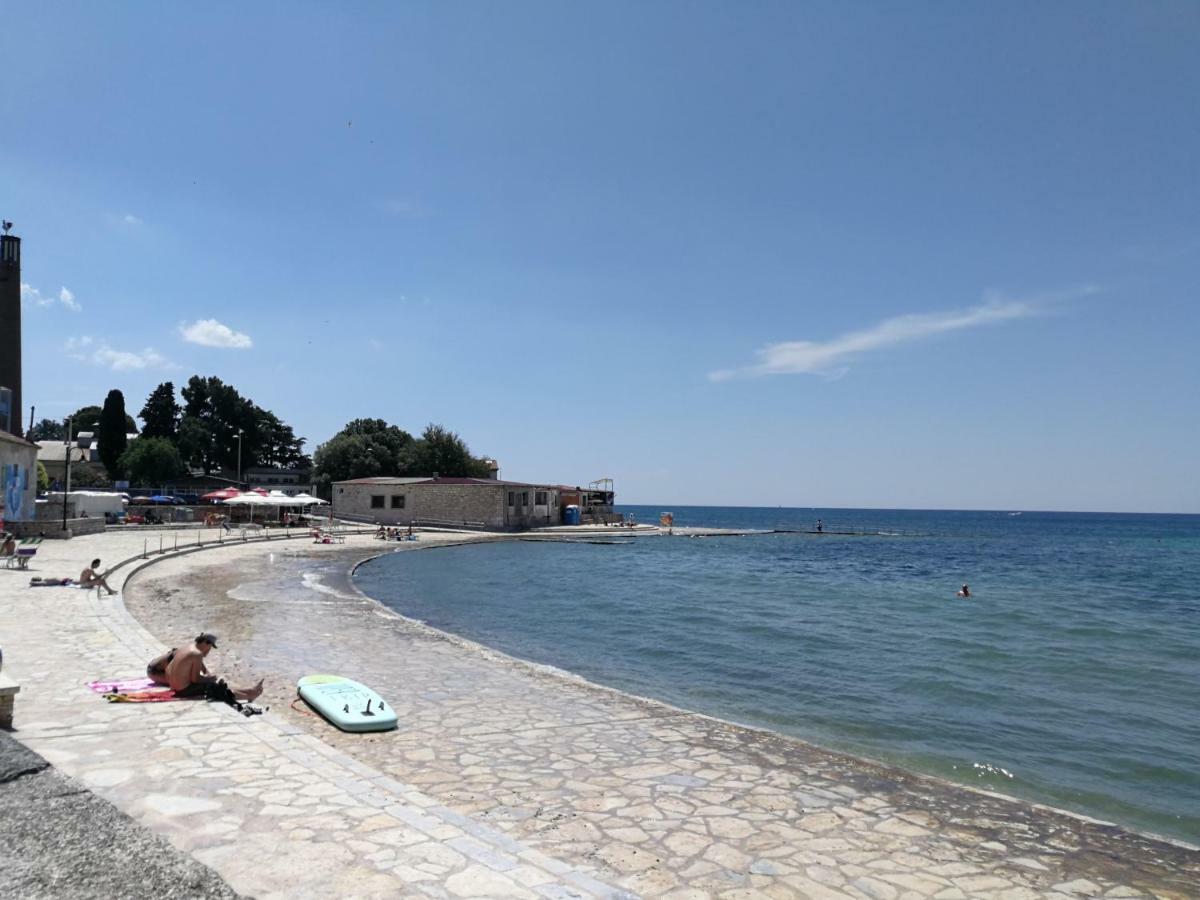 Nika * Umag
